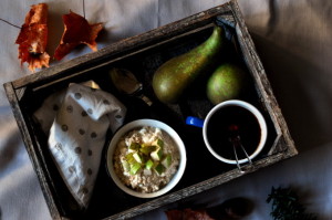 Kjøleskapsgrøt med cottage cheese og pære