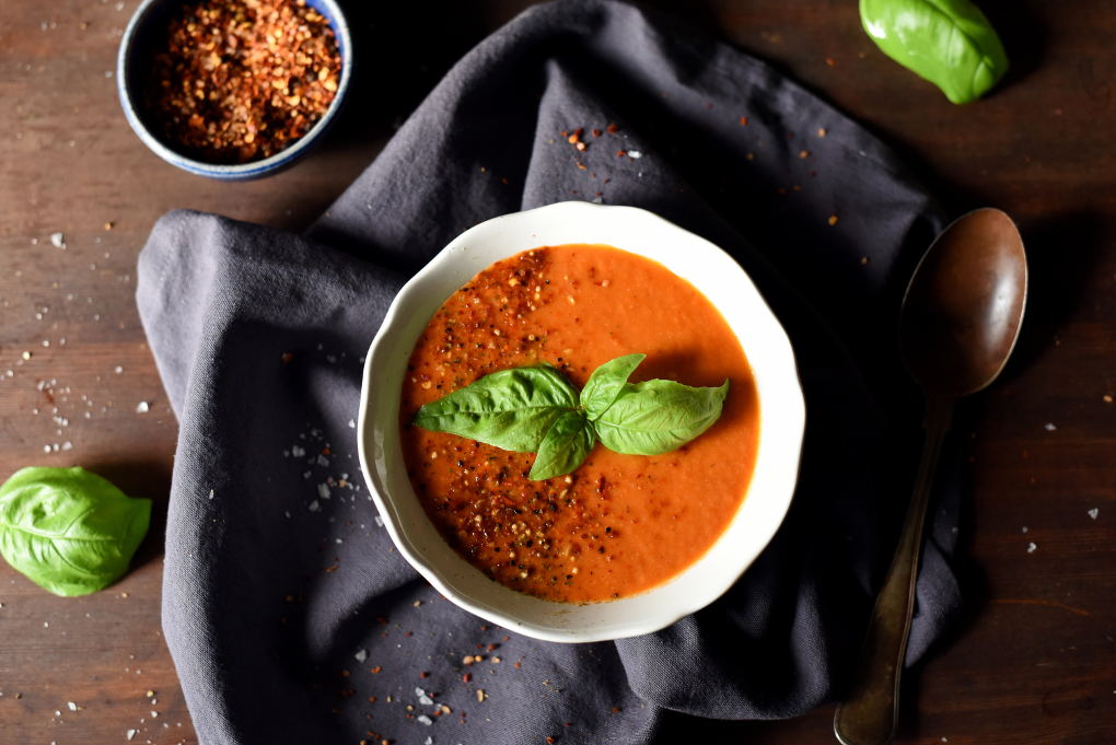 Spicy tomatsuppe