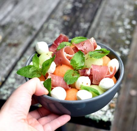 Melonsalat med spekeskinke, mozzarella og mynte